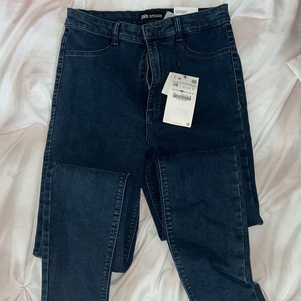 NWT ZARA high rise- shaper jeans